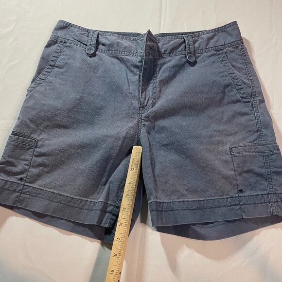 Eddie Bauer Mercer Fit Shorts Womens Size 10T Blue Cargo Pockets Casual Workwear - Picture 2 of 5
